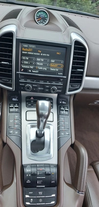 Porsche Cayenne cena 165000 przebieg: 182000, rok produkcji 2015 z Międzychód małe 667